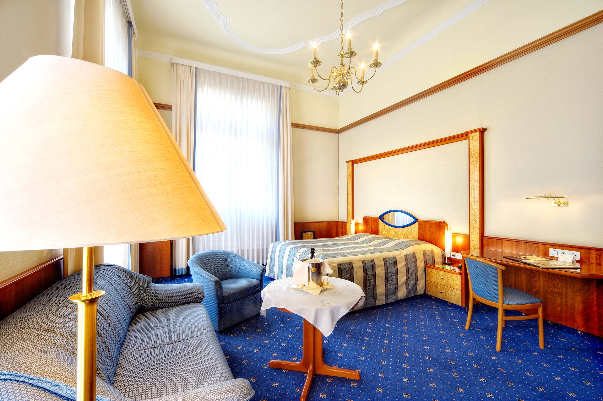 DSC_4262_3_4_5_6HDR-4